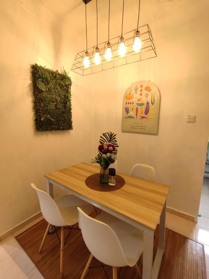 Mini Green Homestay Kulai Exterior photo