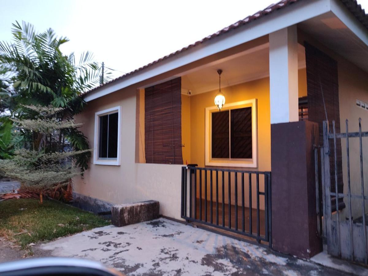 Mini Green Homestay Kulai Exterior photo